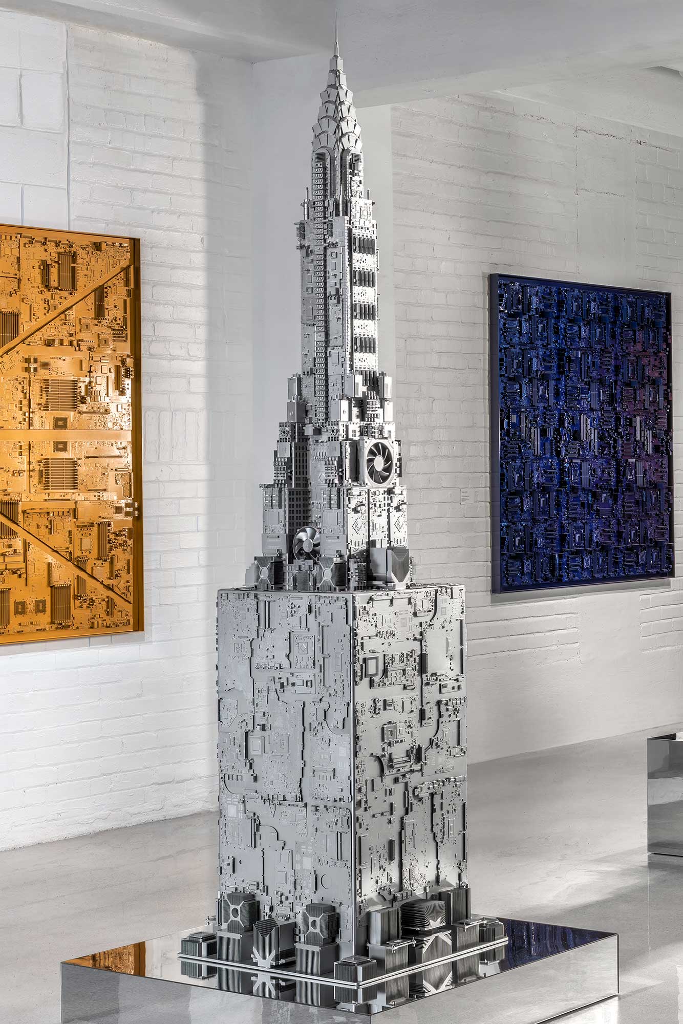 SCULPTURE SERIES - THE CROWN JEWEL